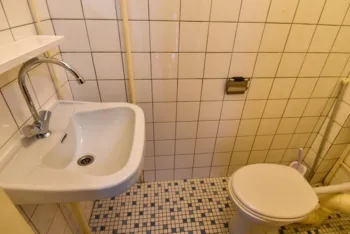 STA011 toilet
